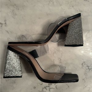 EC Schutz Ariellen Vinyl Crystal block heel sandal size 9